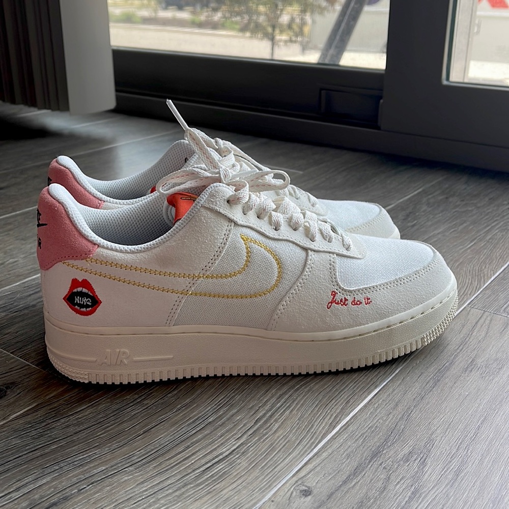 Nike Air Force 1 ‘07 “Peace” - Special Edition - Size 9
